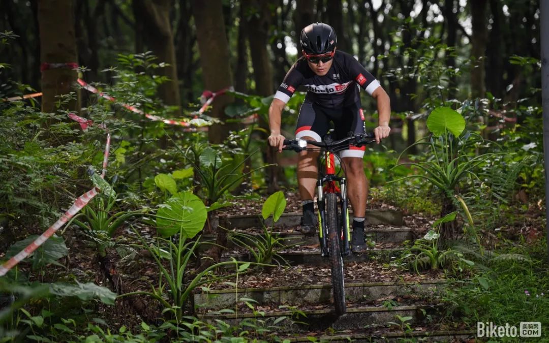 迪卡侬山地车rockrider540测评,迪卡侬rockrider5.2山地车评价