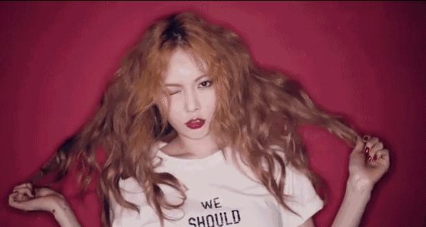 泫雅丰唇后颜值下跌?!但大家都爱这样的“香肠嘴”啊