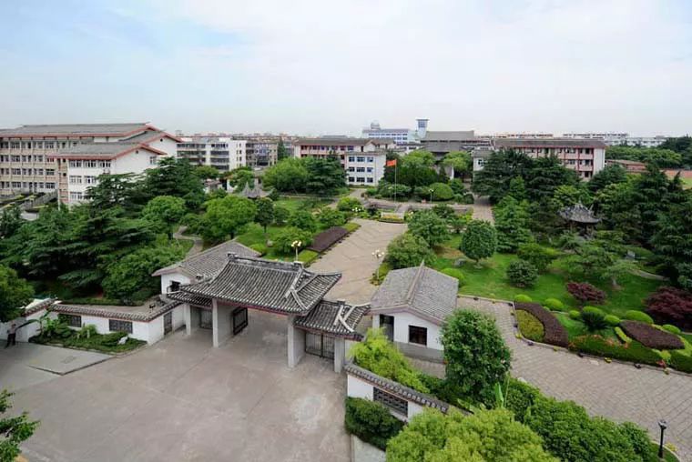 楼市浙江情报站|被称为“浙江千年老二”的宁波，竟然不知不觉发展的这么好了？