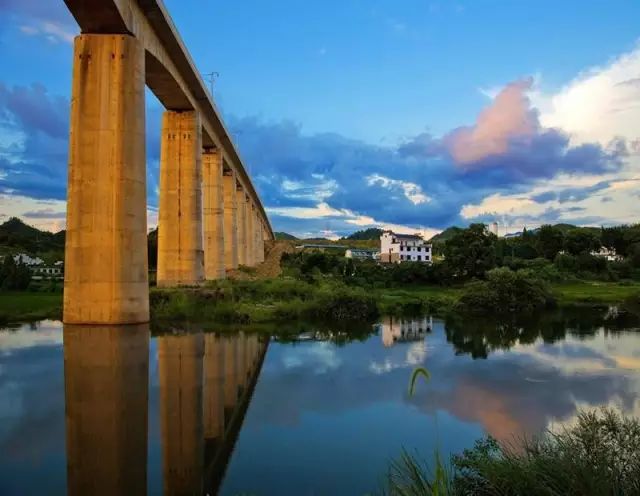 【五一·爽心游江西】婺源最全旅游攻略已为您备好，快来婺源“嗨”翻天！