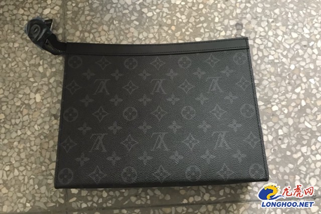 上海警方查获售假团伙,南京捣毁特大售假团伙