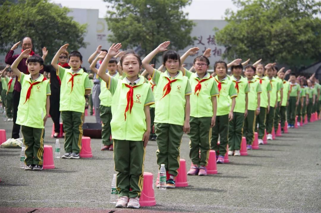 都江堰市国家文明城市,都江堰文明宣传