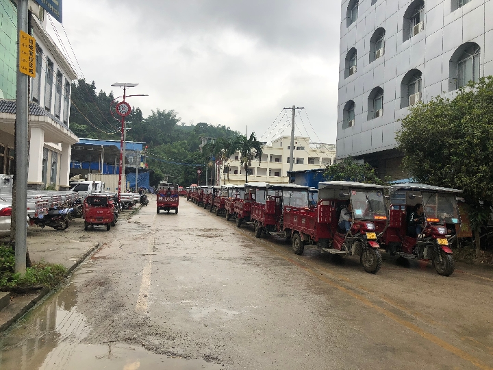 中越电动三轮车,中越边境车队