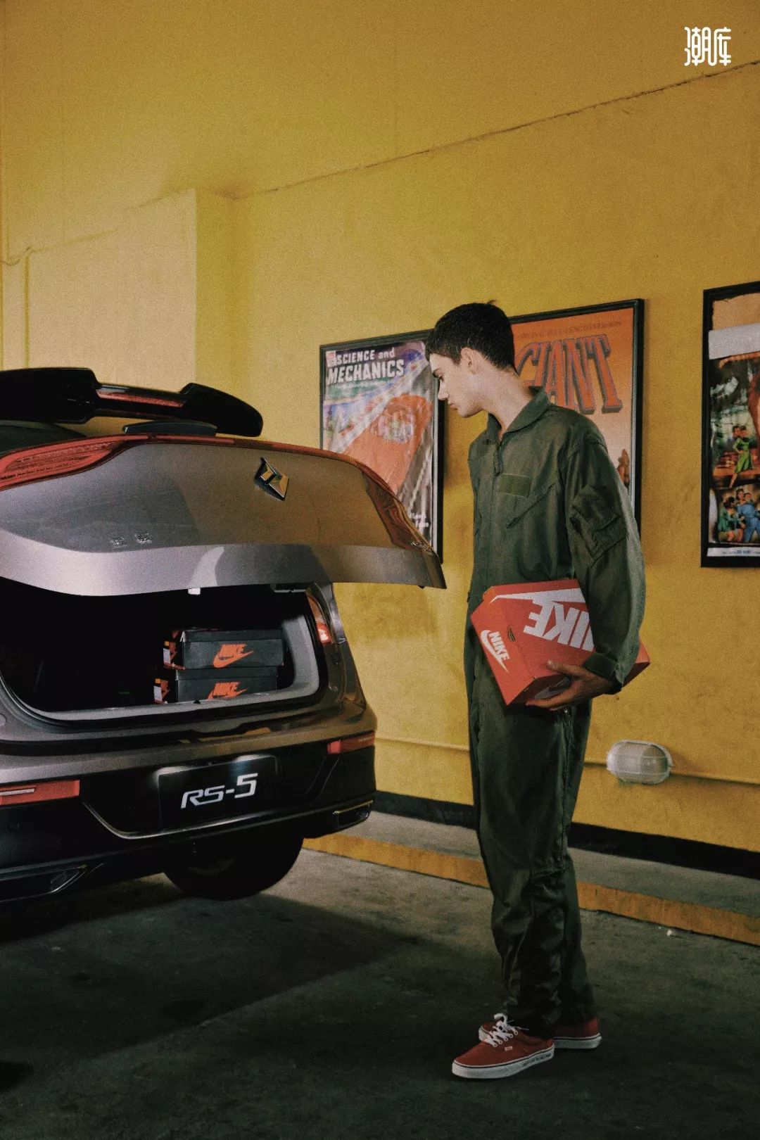 现在买球鞋真的便宜了吗,为什么球鞋的价格每天都在变