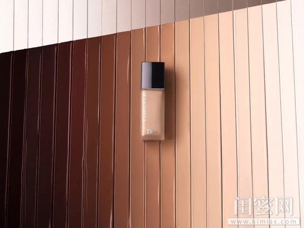 dior新一代锁妆粉底液测评,dior锁妆粉底柔雾