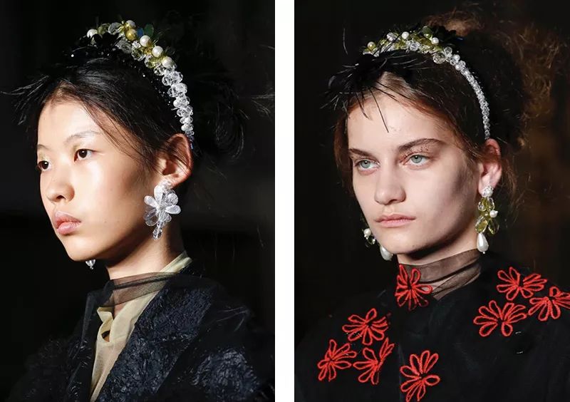 都在看MetGala的群魔乱舞,我却被哈卷的珍珠耳环给吸走!