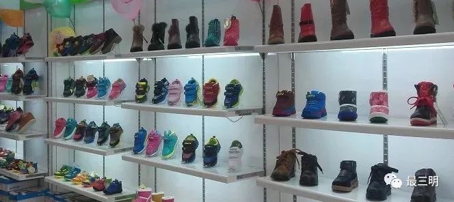 巴布豆童鞋和基诺浦,基诺浦童鞋和巴布豆哪个好