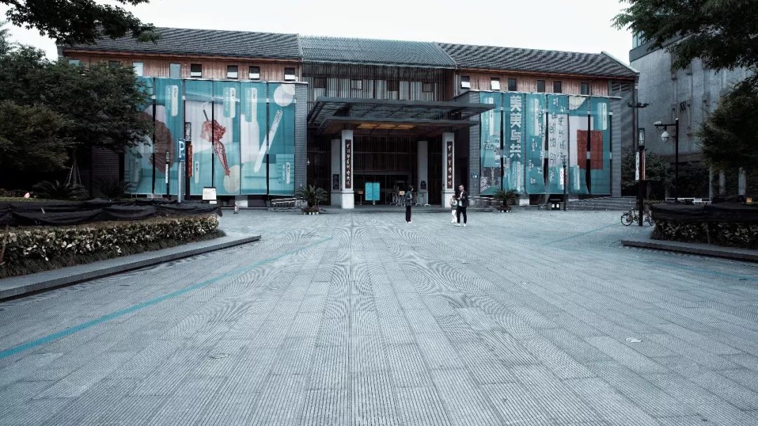 和我在杭城的运河边走一走