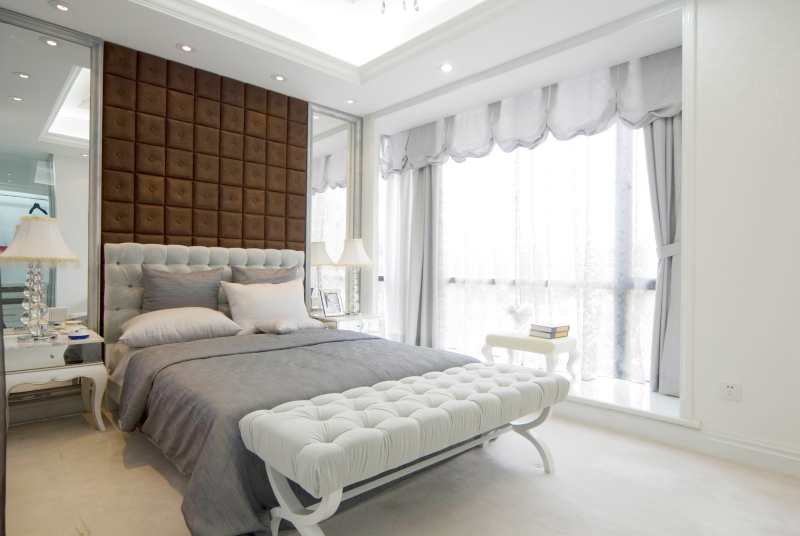 在床底撒一把花椒,往床上撒花露水驱蚊子吗