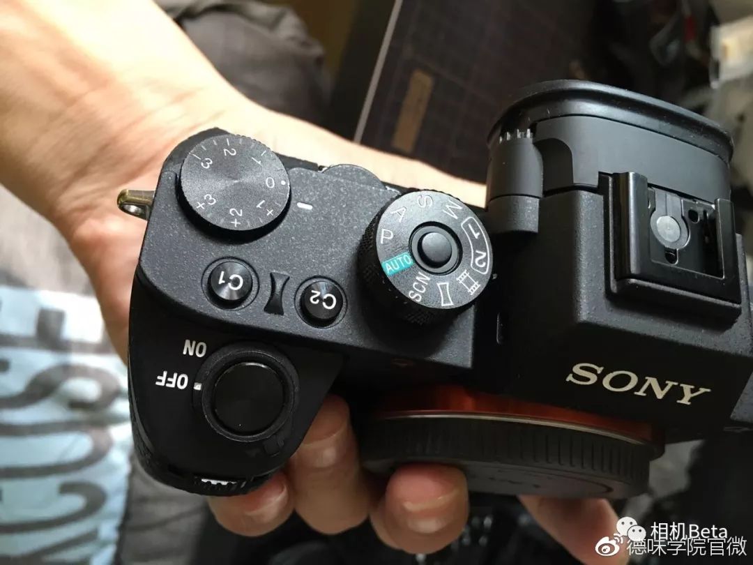 二手索尼微单哪款值得入手 (二手索尼微单选购的一些小建议)