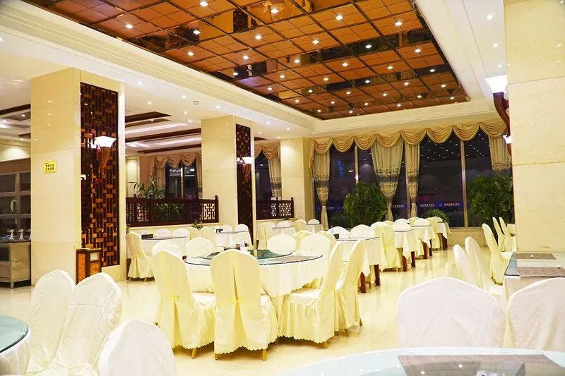 瑞丽瑞莎温泉酒店介绍,瑞丽温莎温泉酒店