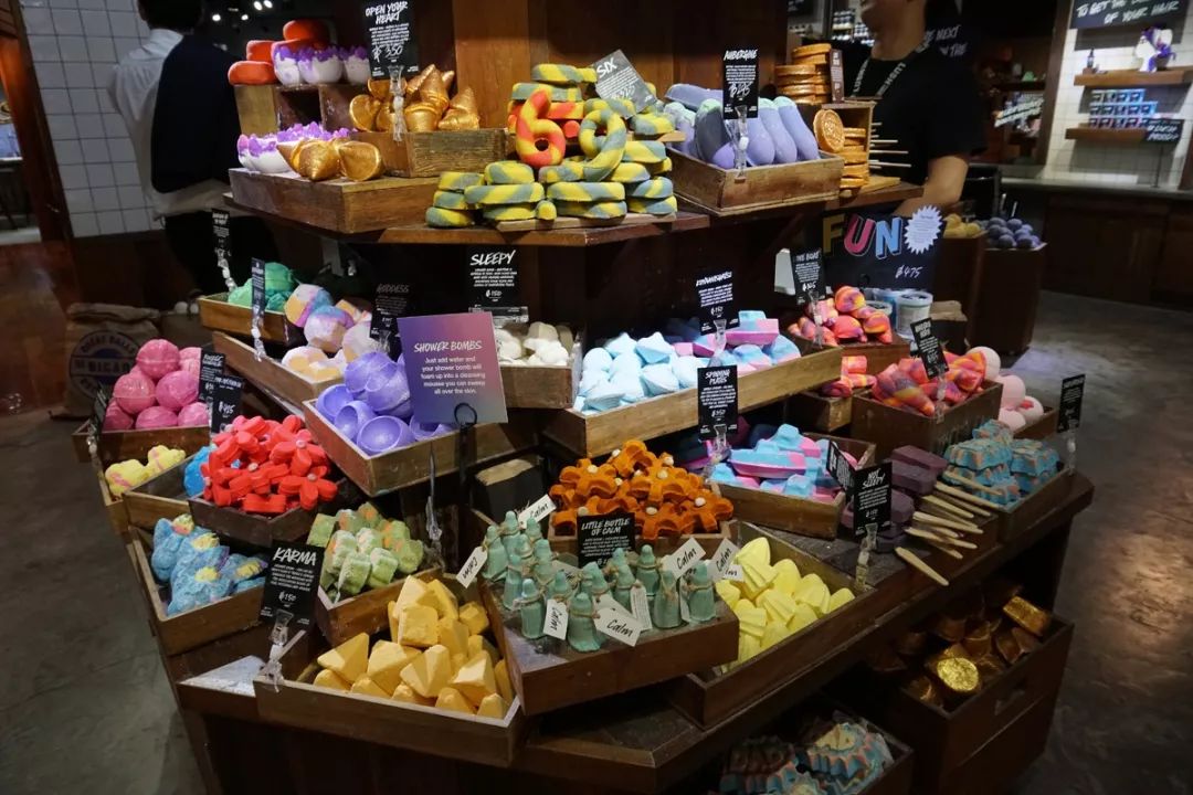 泰国曼谷值得买的衣服,泰国旅游购物潮牌推荐