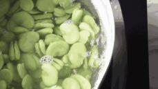 镇江人餐桌上都有,4岁男孩吃了两勺这个菜,抢救了两周才活过来!当心!