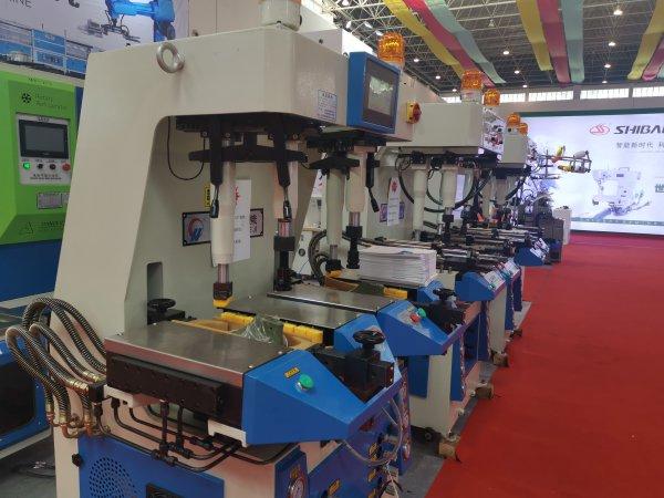 温岭鞋业发展平台,温州鞋业面临三大困境