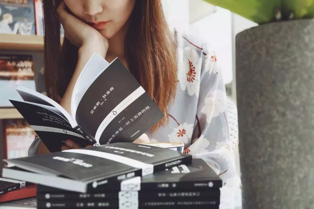 即使搬二十次家，我也愿意带着它 | 小黑书第三辑