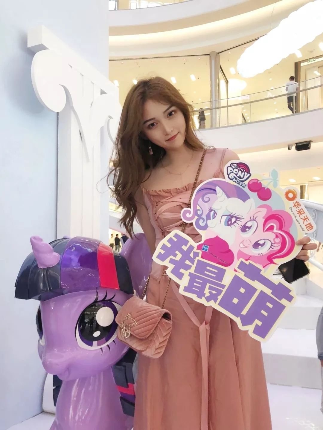 新店开业10w人围观,开业典礼1万人围观