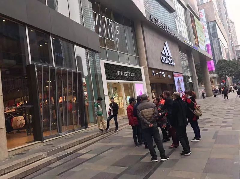 鞋子也疯狂完整视频,球鞋也要与时俱进