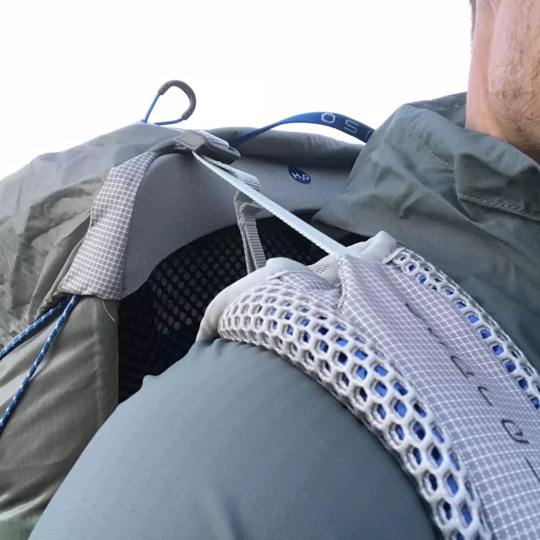 你有你的Lv，我有我的OSPREY。不是很贵，但是很轻。安排！！