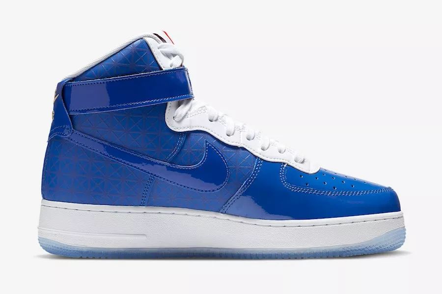 yeezy350v2light变色科技,yeezy350v2潮流穿搭