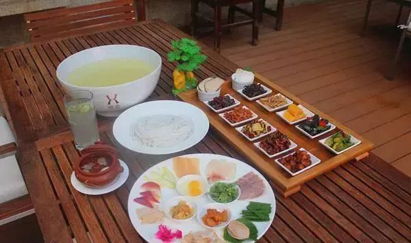 昆明北市区最正宗的过桥米线,昆明潮玩城