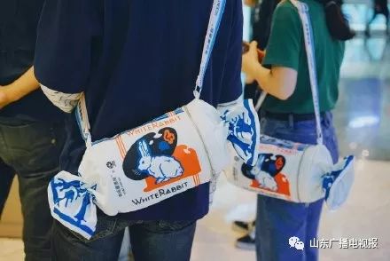 热吧，热吧，我要融化！大白兔奶糖沐浴乳，冲凉神器了解一下？