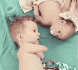 她地震中失去双腿,她在汶川地震失去双腿及女儿