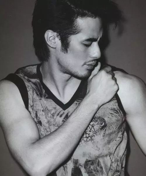 兄弟情还是爱情,兄弟情还是爱情重要