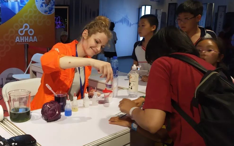 天津科技馆赴北京参观2019年全国科技周“‘一带一路’科普交流周”活动