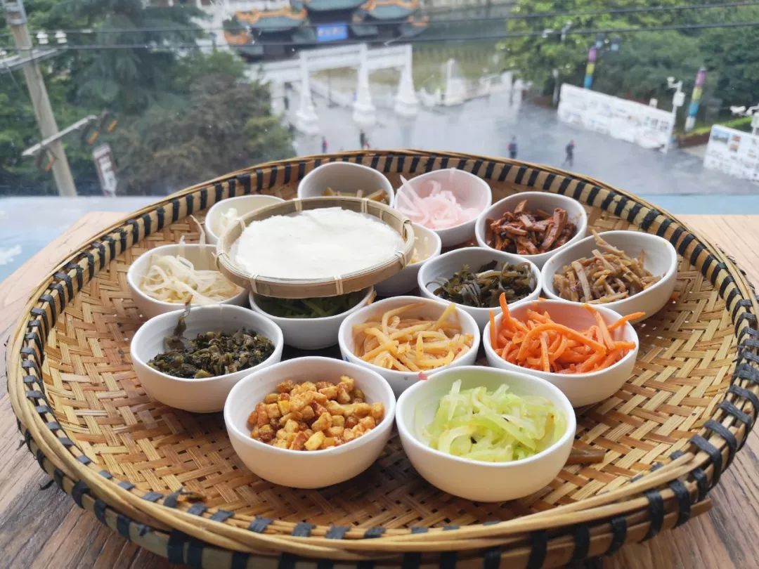 贵阳数博会周边美食,贵阳美食展