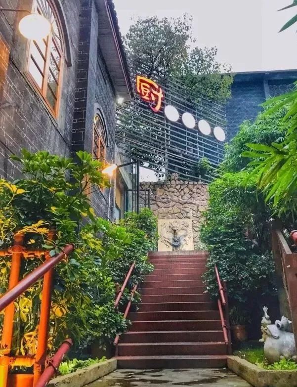 贵阳数博会周边美食,贵阳美食展