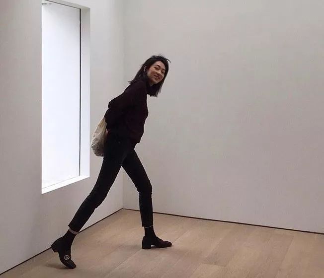 保姆级拍照姿势很火,保姆级拍照动作教程