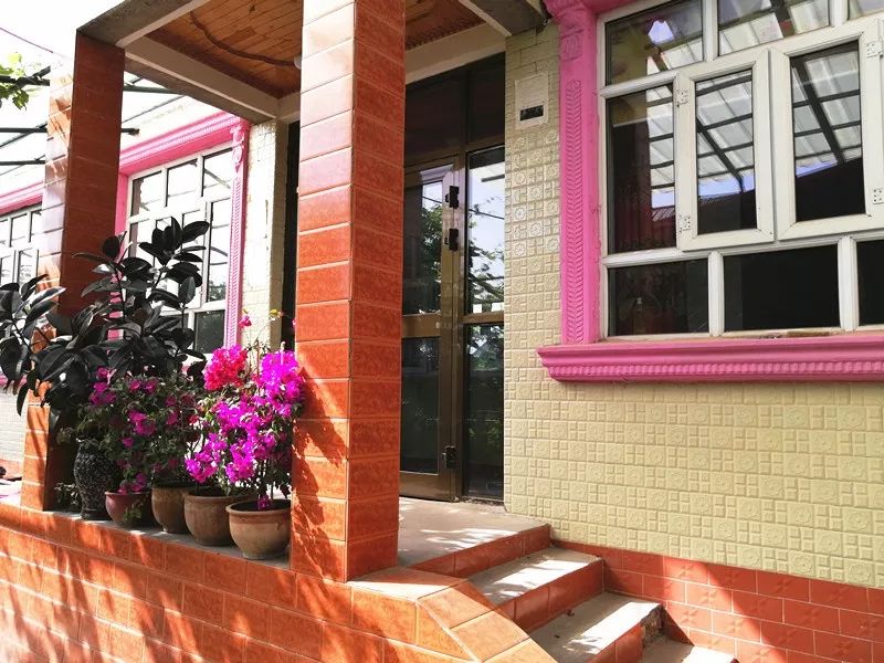 伊犁市便宜又好看的民宿,伊犁值得去的民宿