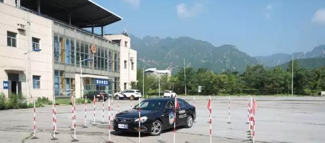 怎么评判女司机,如何看待女司机是马路杀手