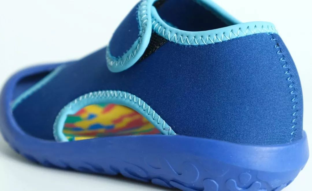 小蓝羊儿童凉鞋,舒适百搭不磨脚粗跟凉鞋推荐