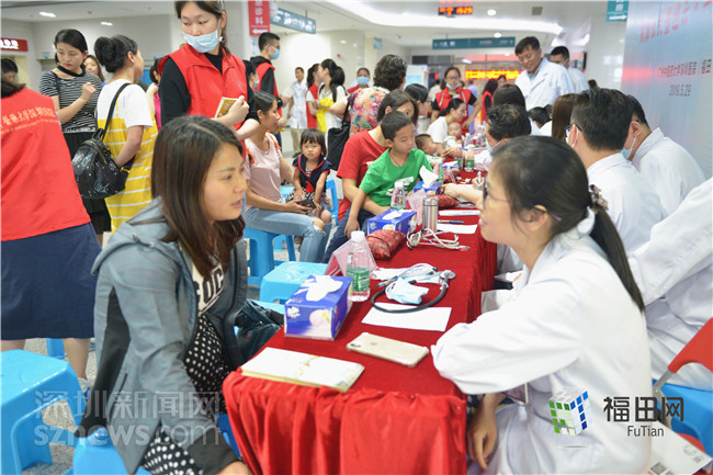 小孩感冒腹泻了怎么办,孩子腹泻发烧的推拿治疗方法