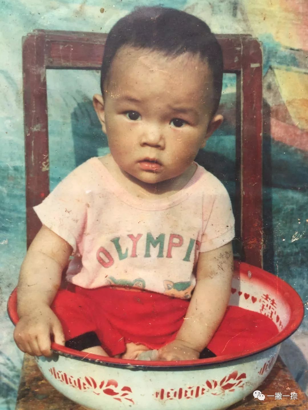 “别真替他保密，他就是想让你替他说”——24条对童年的隔空喊话