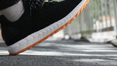 这双运动鞋竟然防水！暴雨大雪都不湿，还巨暖和