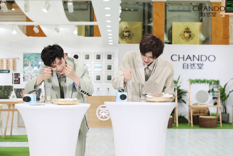 初恋头发型朴信惠,朴信惠齐刘海发型