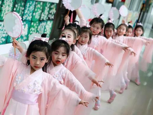 五山幼儿园六一汇演直播,甘寨中心幼儿园六一汇演