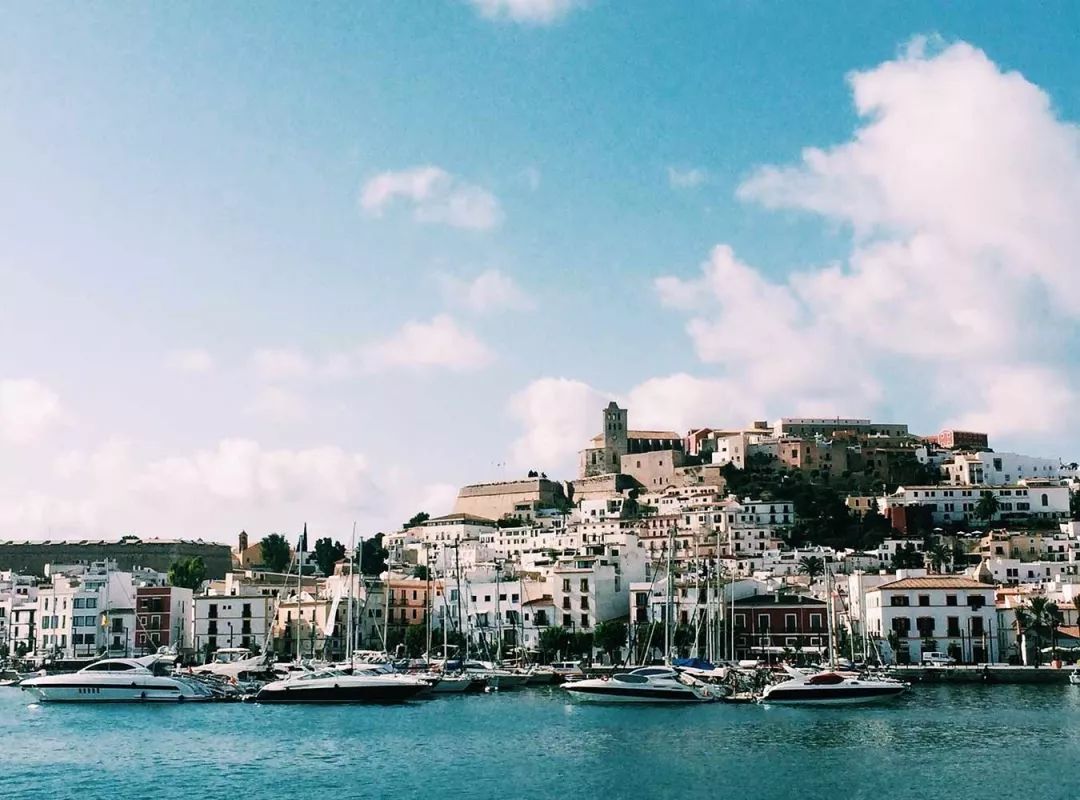 从狗仔到时装精从富婆到大明星|都爱这座神岛