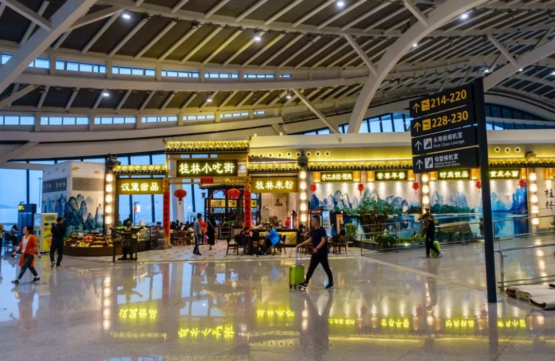 南航最怕什么投诉,南航的公务舱休息室吃饭免费吗