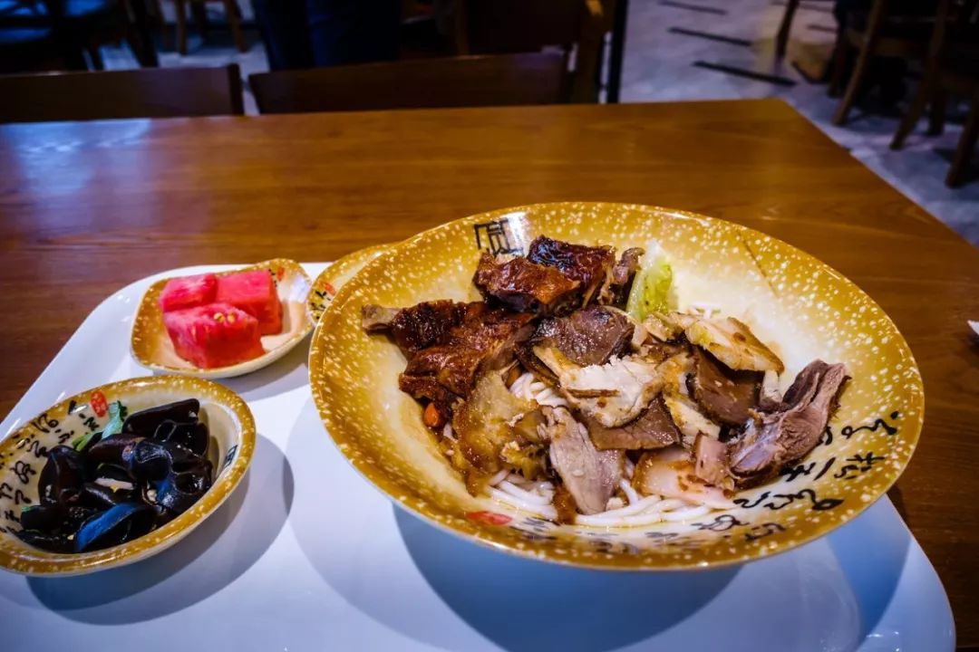 南航最怕什么投诉,南航的公务舱休息室吃饭免费吗