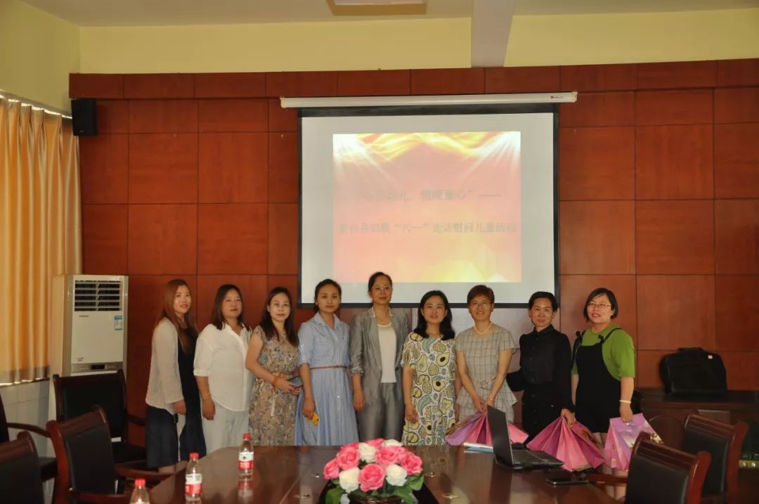 巾帼文明艺术团庆六一活动集锦,姐妹们庆六一活动