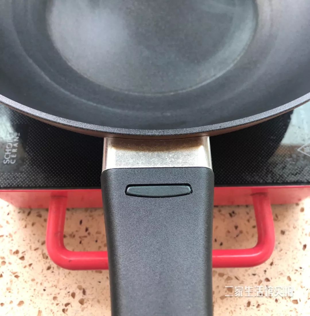 不解决这个问题，厨房里砸再多钱也用得憋屈