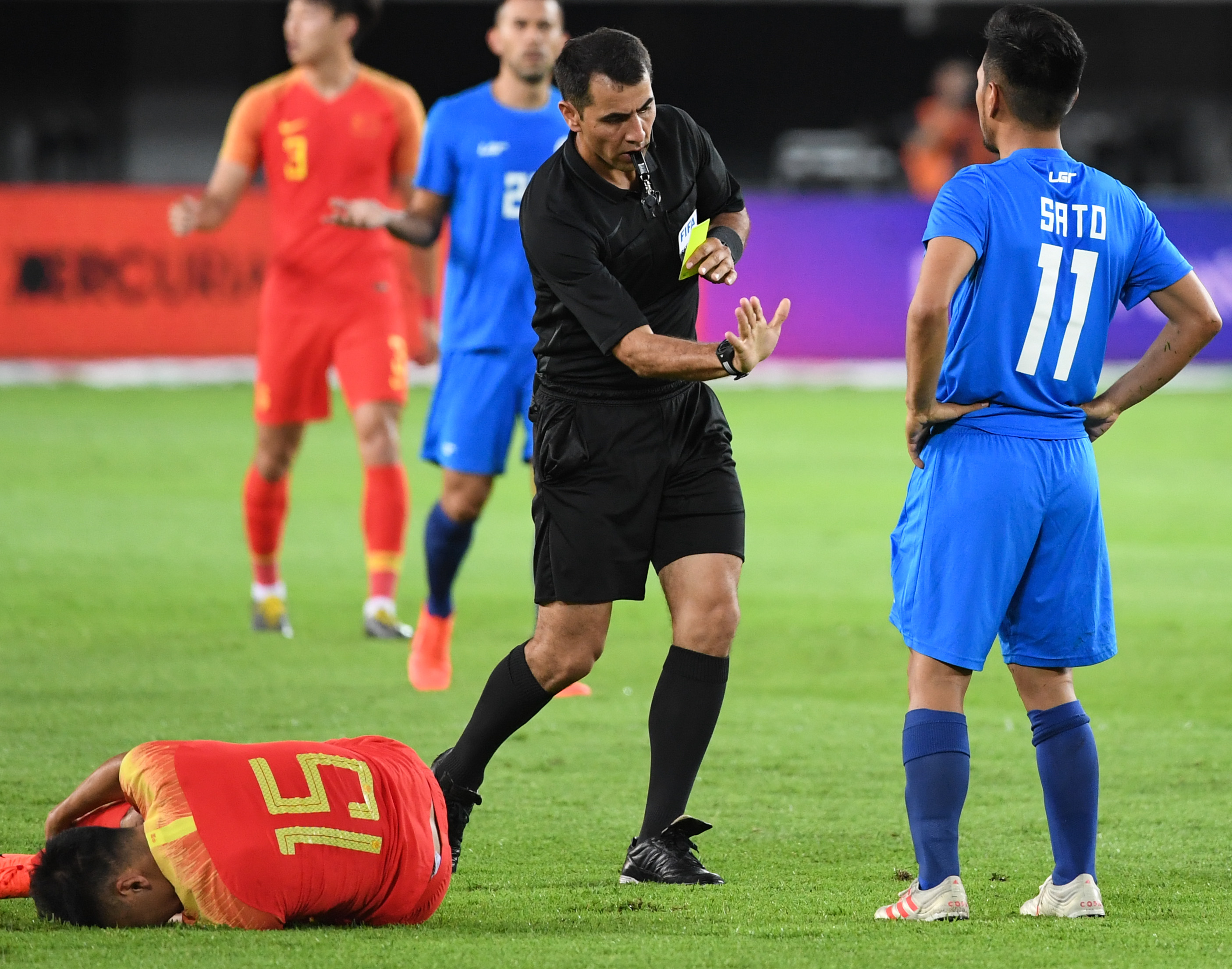 中国足球vs菲律宾分析,男篮vs菲律宾热身赛直播