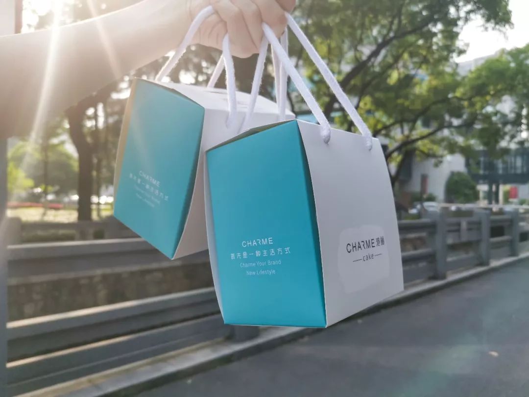 港丽杭大店开卖蛋糕了!精致的裱花蛋糕,秒杀连锁的奶酪茶……没想到你是这样的港丽