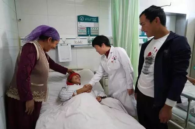 21岁，连续3次手术，输血量相当于把全身血换了3遍，差点就救不回来...