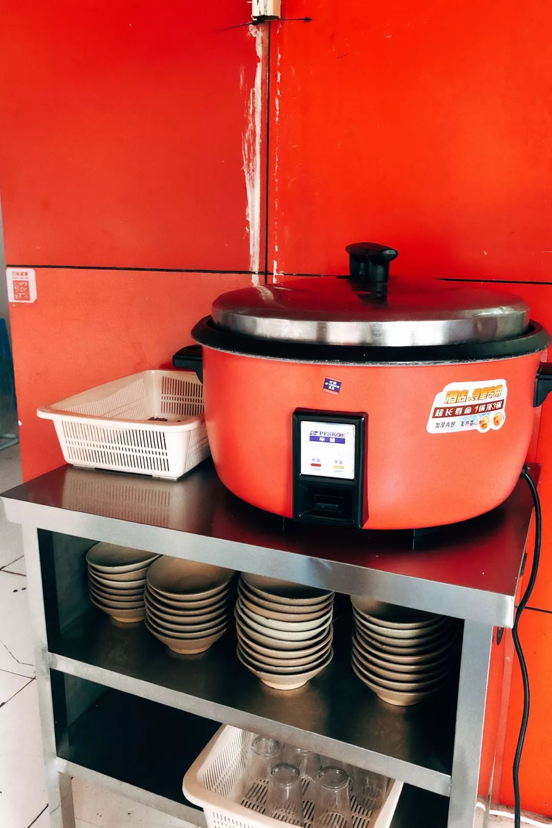 雨女有瓜|我去成都LV展出差的24小时吃成了真实的猪