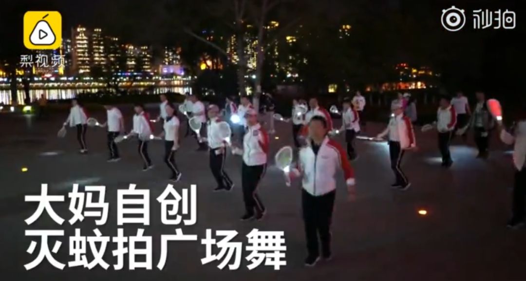 4岁女童被陌生人抱走,小女孩家门口被抱起