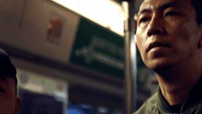 住手放开,放开那个女孩